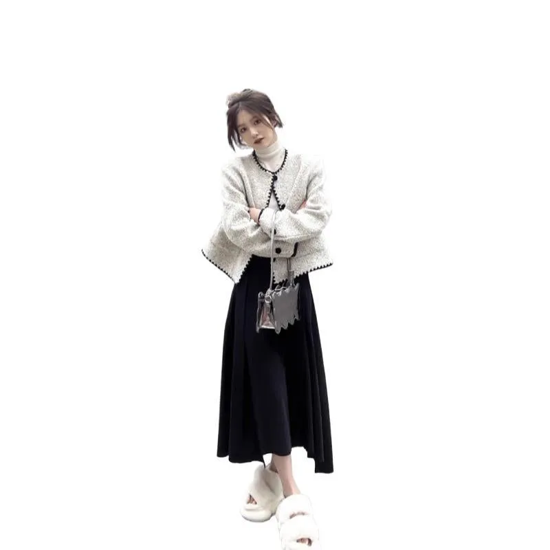 2025 Spring and Autumn Women's French-Inspired Short Fragrance Jacket  High-End Celebrity Temperament with Luxurious Appeal