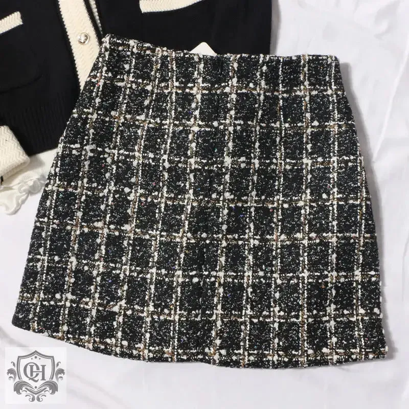 Checkered Chic Pencil Skirt