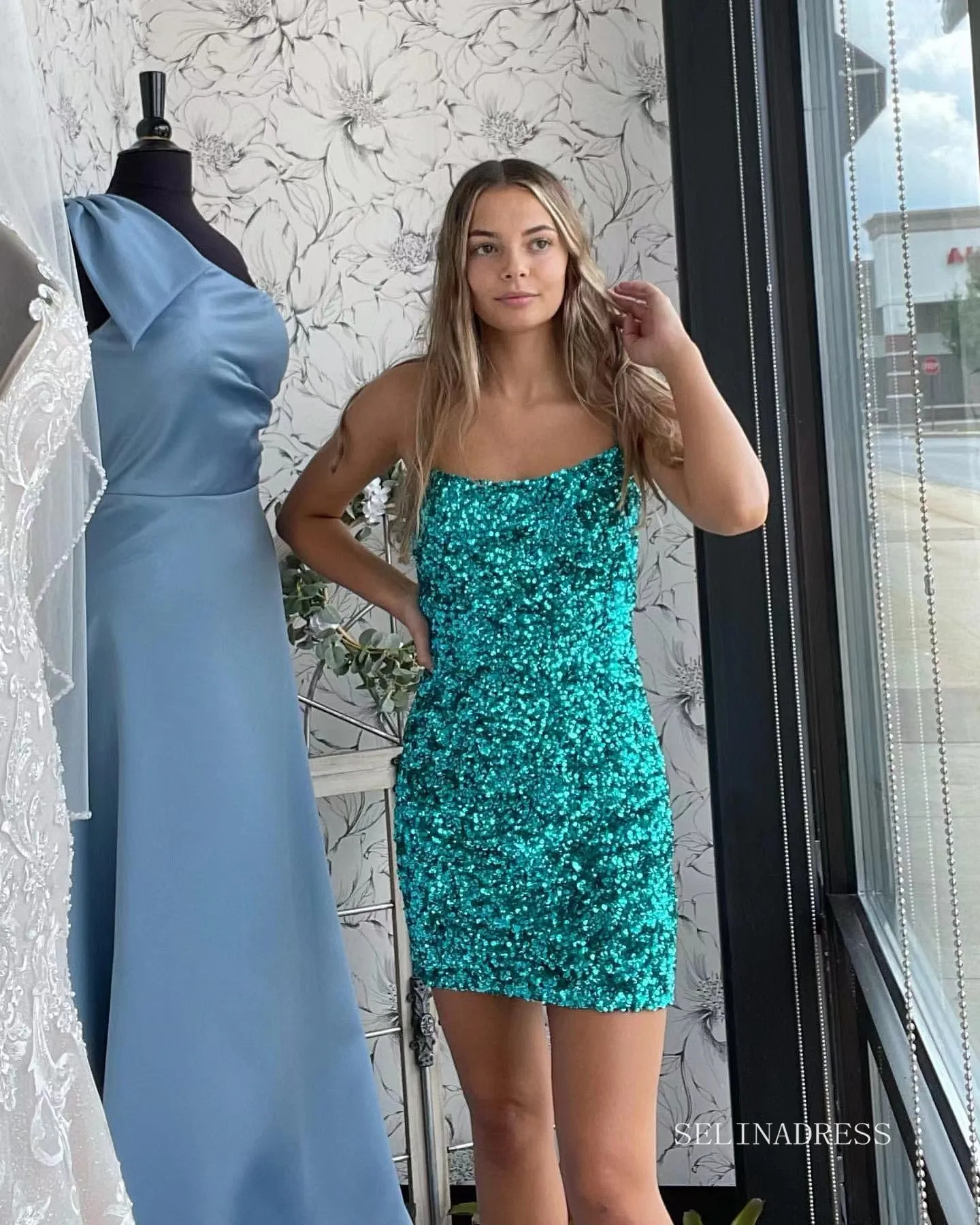 Glittery Bright Blue Sequins Homecoming Dresses 2022 Spaghetti Straps Cocktail Dresses #TKL005