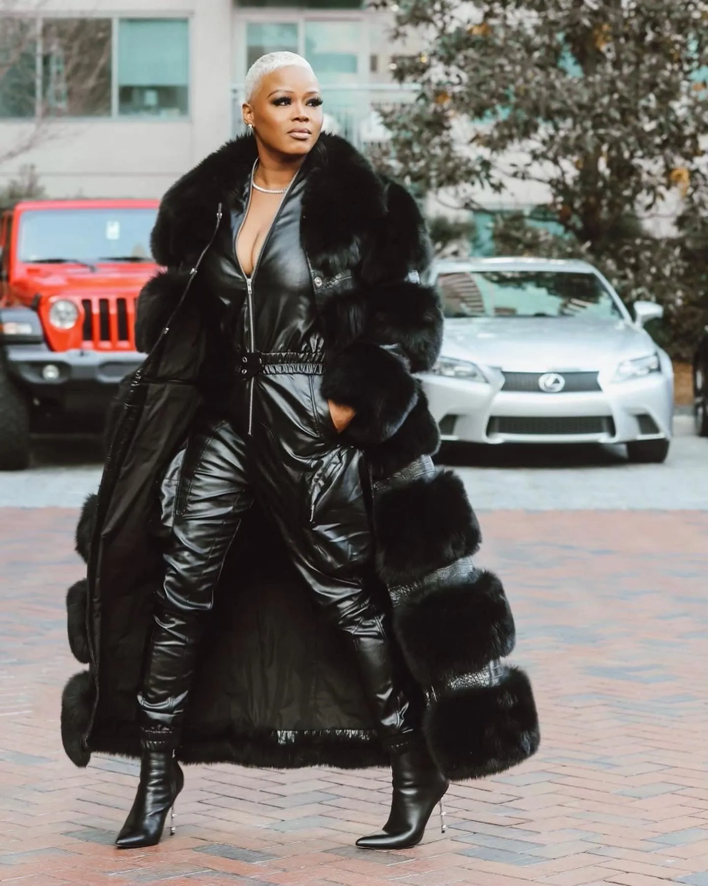 ISTYLEBYSONIA 4IN1 NADIA FOX FUR COAT