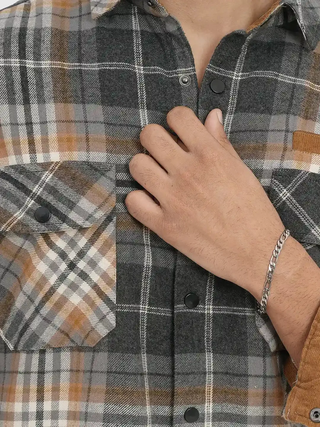Men's Flannel Casual Shirt in Plaid