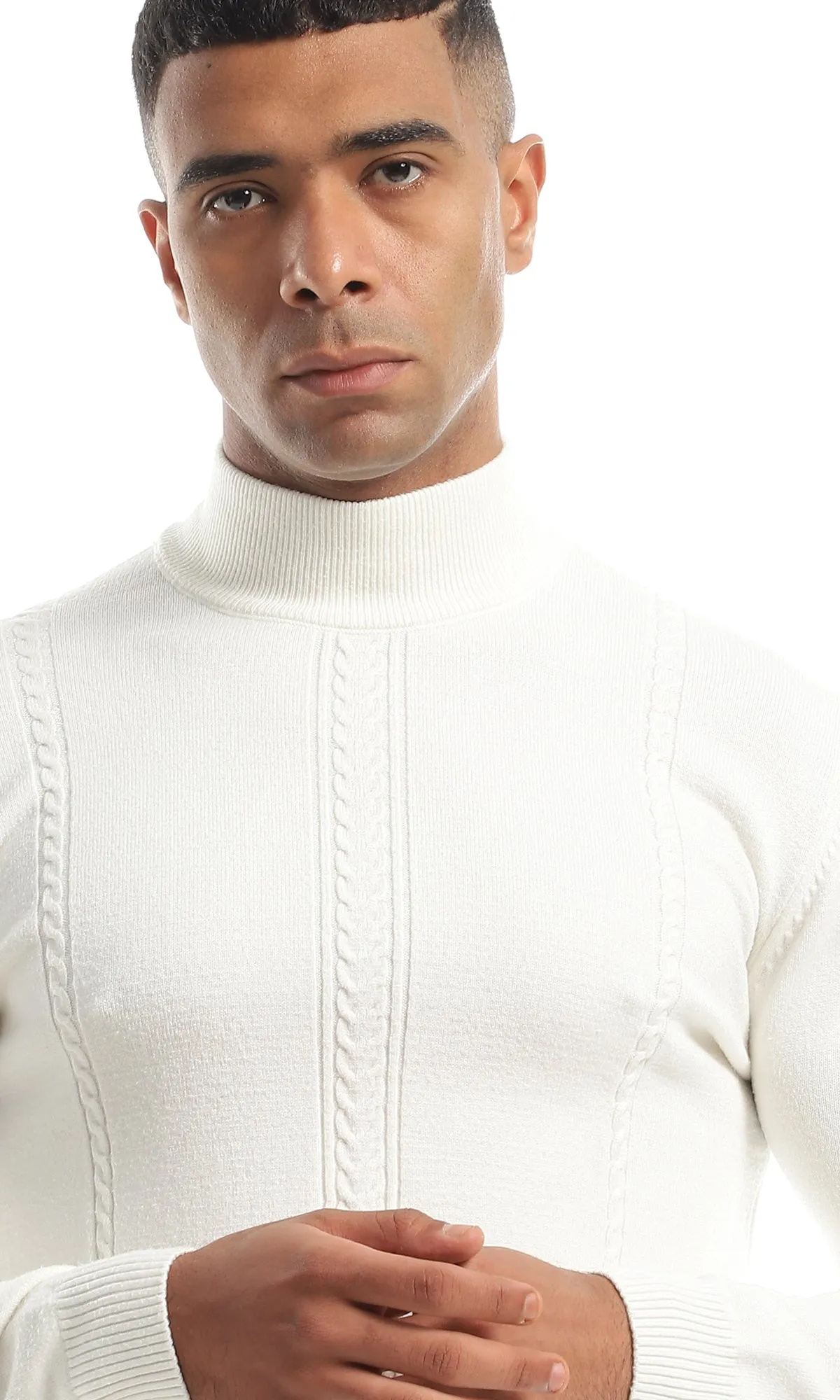 O158740 High Neck Soft Off-White Pullover With Braids Pattern