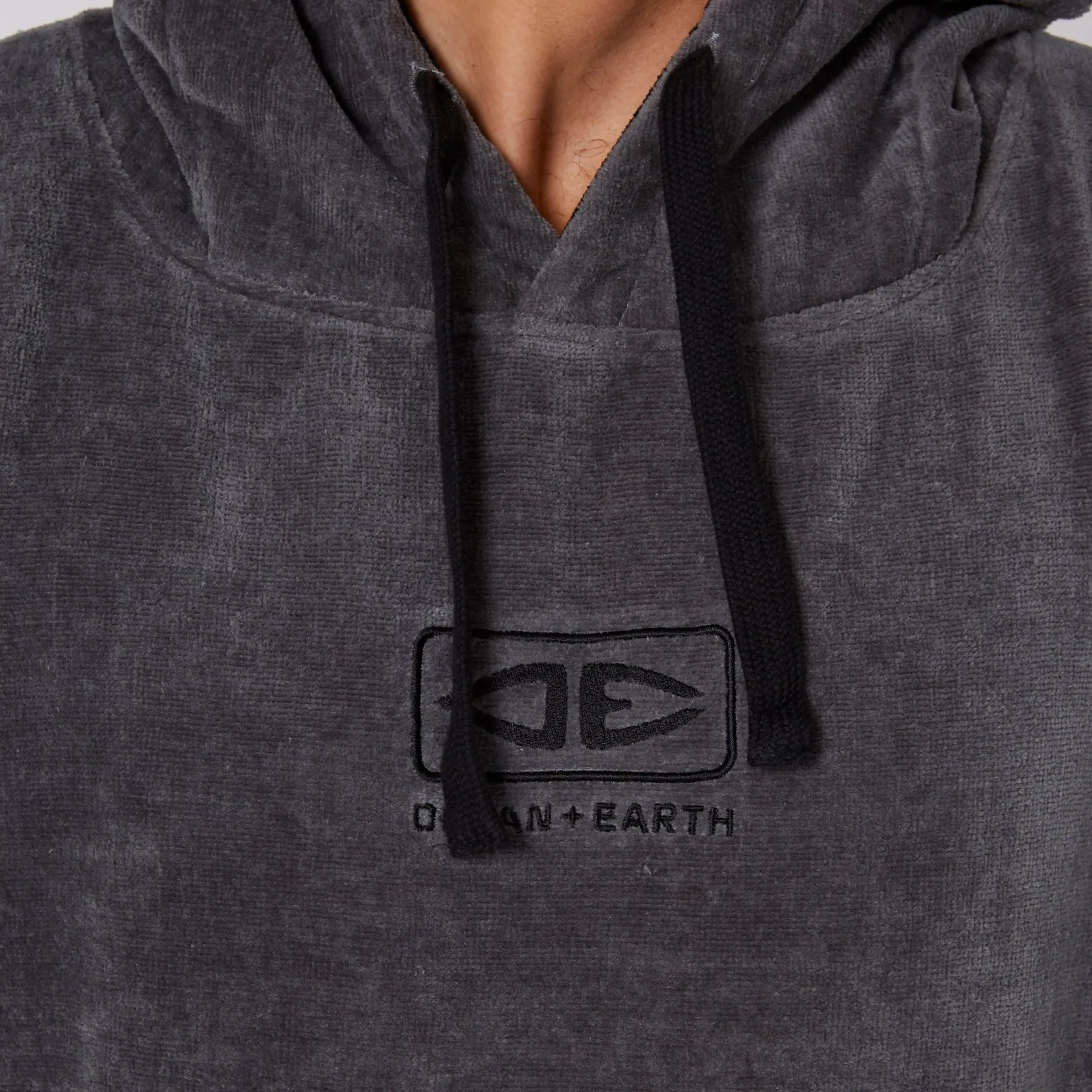 O&E Daybreak Mens Hooded Poncho