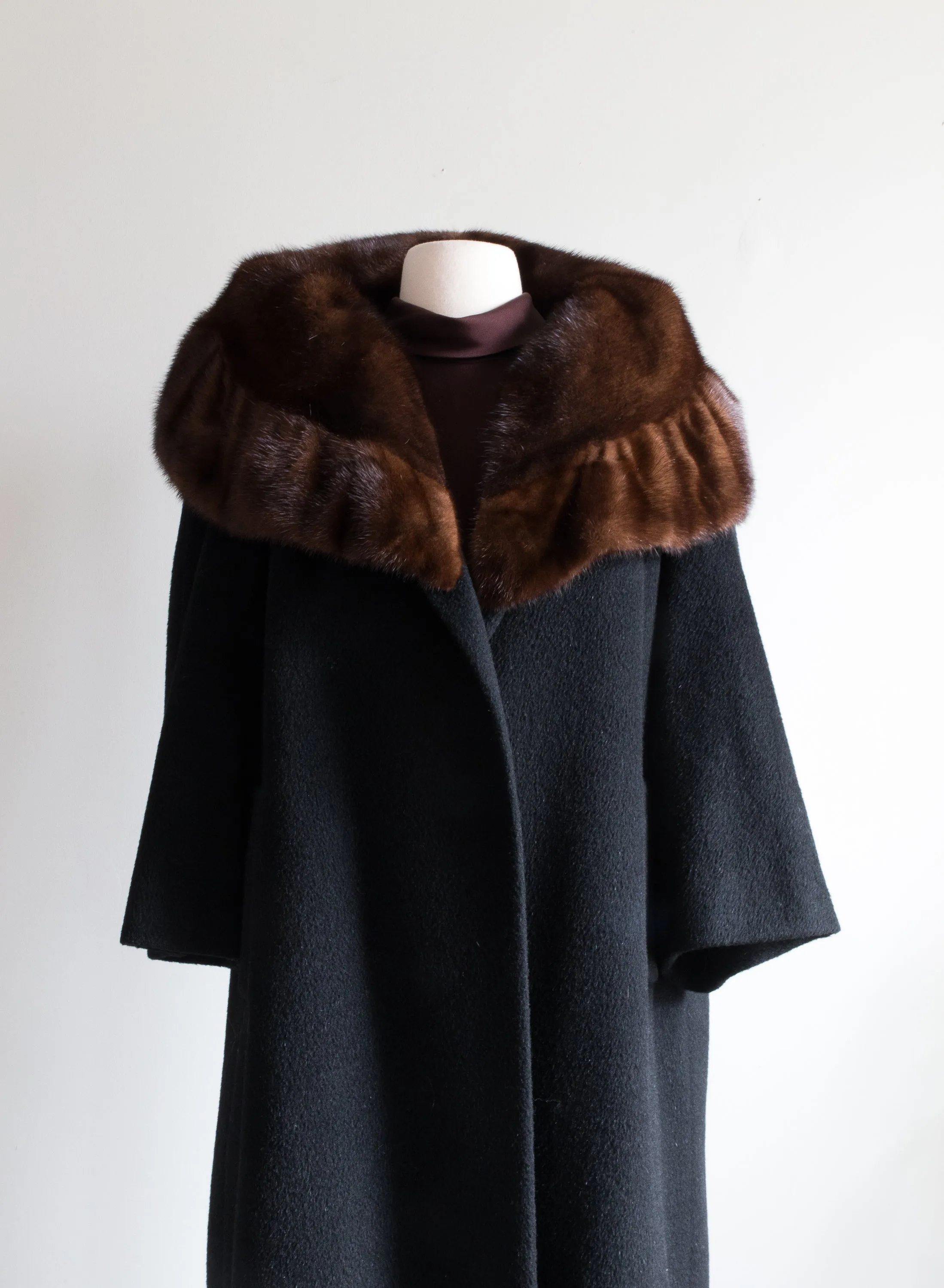 Sumptuous 1950's Black Cocoon Coat With HUGE Mink Collar / SM