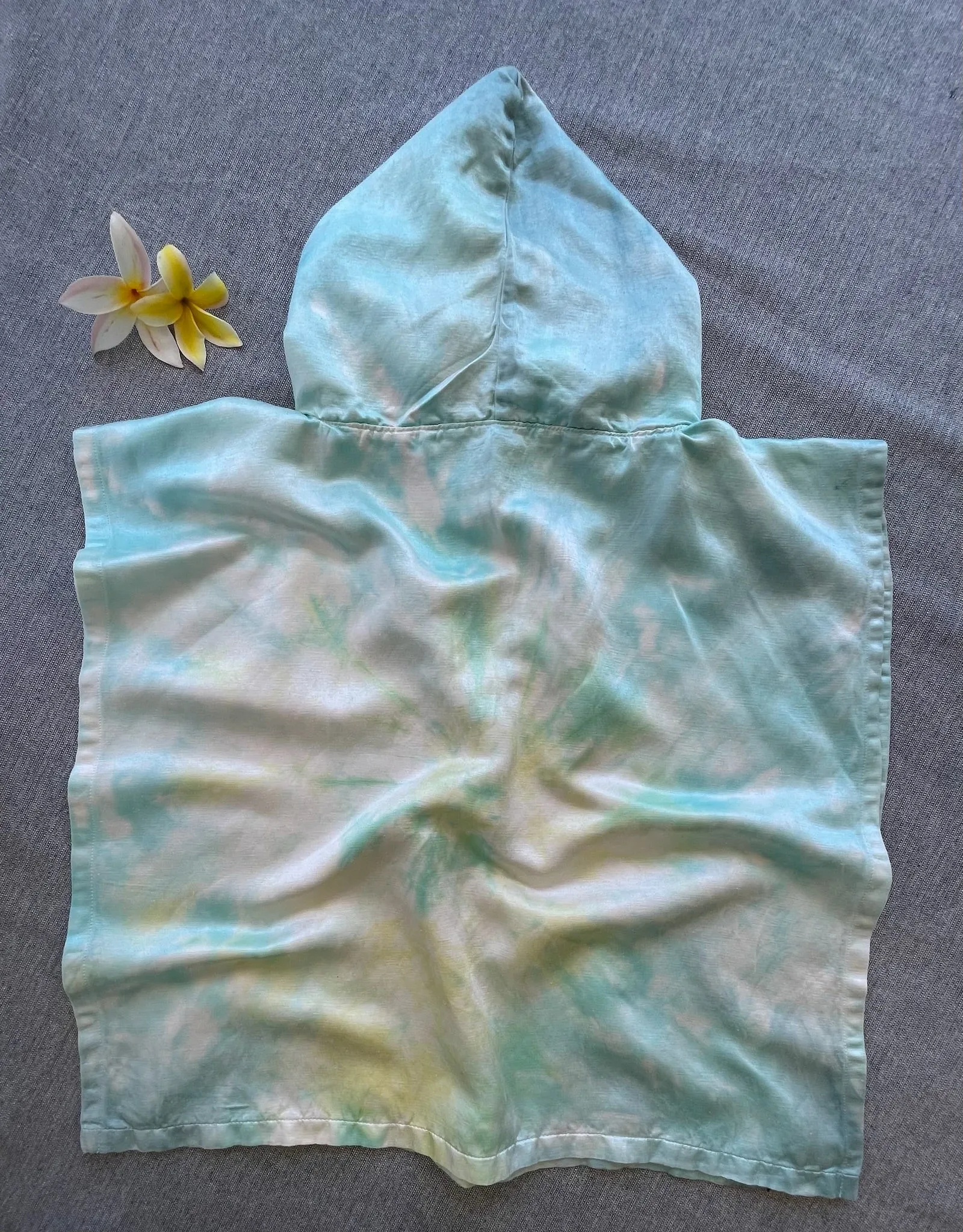Uahi, Eco-Grom Hooded Towel, Platinum Label, Chasing the Sun Collection, P20